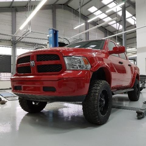 REHAUSSE DE 8 CENTIMETRES SUR DODGE RAM PAR VOTRE ATELIER AUTOLUB